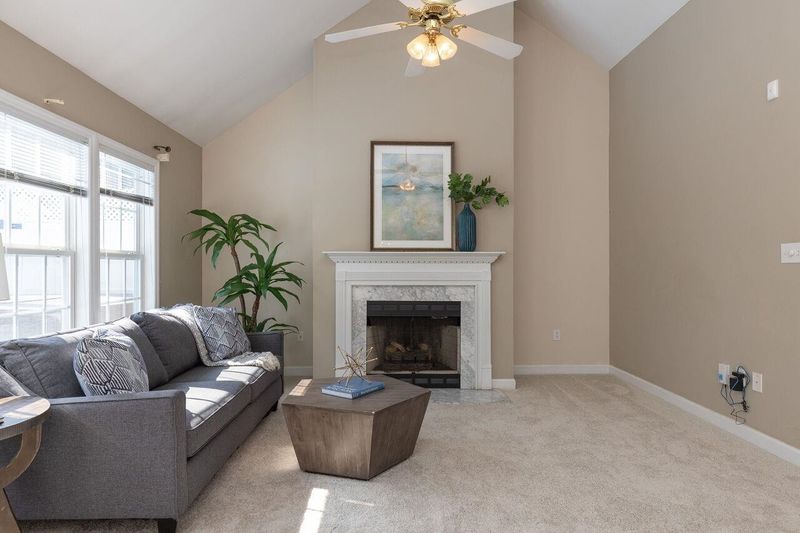 116 Crossfire Rd, Holly Springs, NC 27540