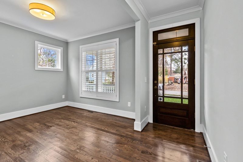 116 S Dixon Ave, Cary, NC 27511