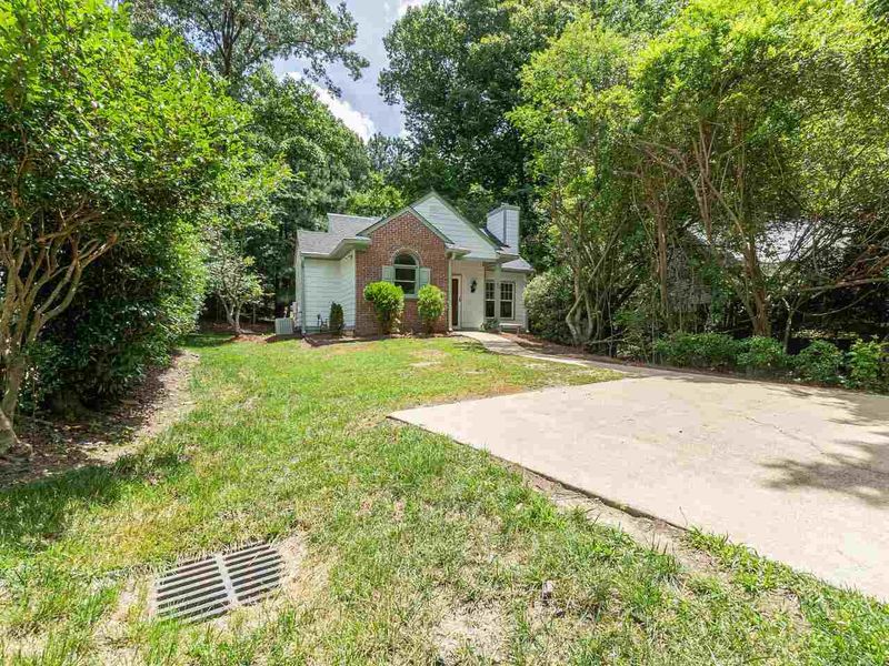 116 Ellsworth Pl, Cary, NC 27511