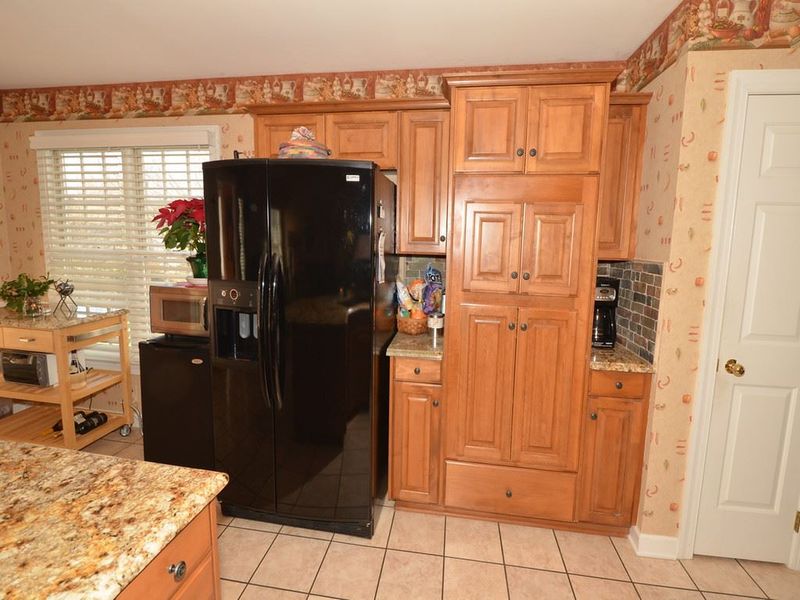 116 Fairfax Ln, Cary, NC 27513