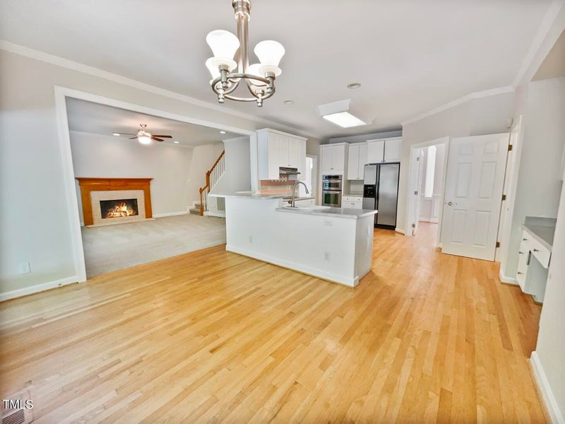 116 Forest Edge Dr, Cary, NC 27518