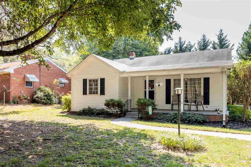 116 E Franklin St, Youngsville, NC 27596