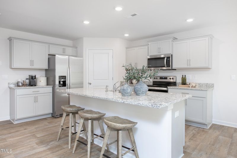 116 Garden Row Ln, Clayton, NC 27520