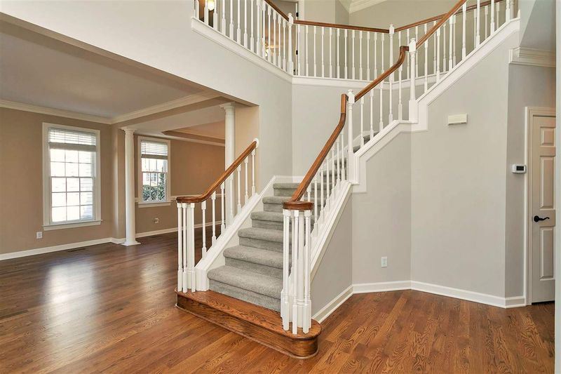 116 Goldenthal Ct, Cary, NC 27519