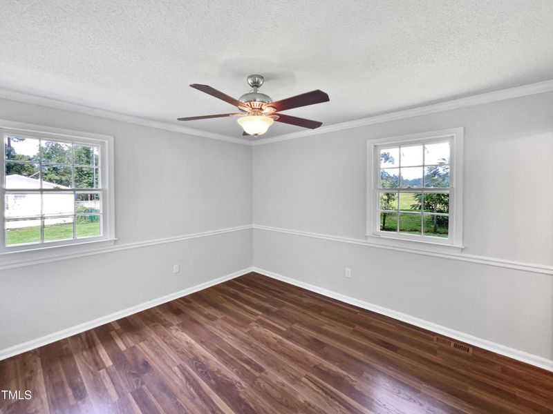 116 Government Rd, Clayton, NC 27520
