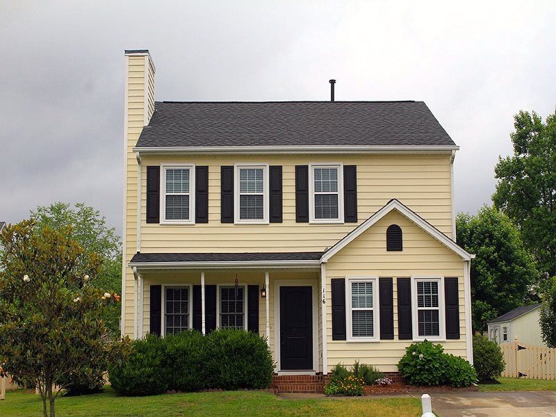 116 Grassy Meadow Rd, Holly Springs, NC 27540