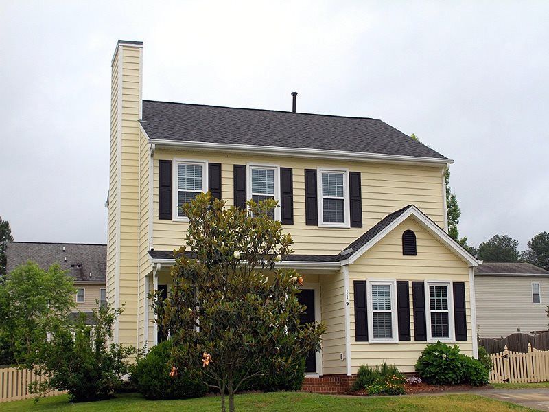 116 Grassy Meadow Rd, Holly Springs, NC 27540