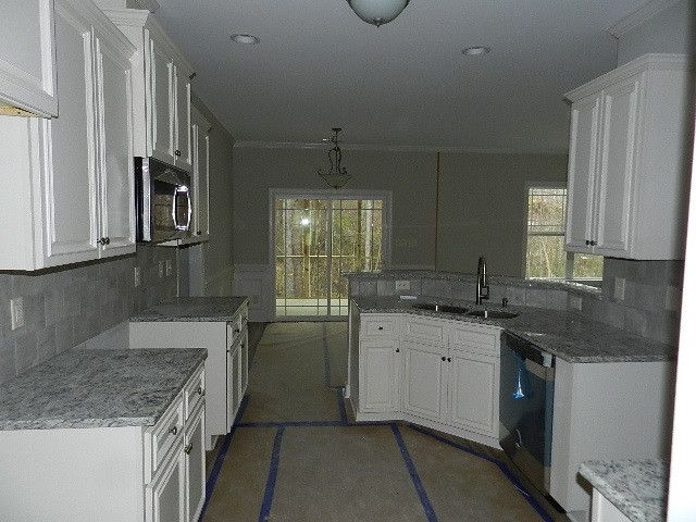 116 Gray Squirrel Dr, Angier, NC 27501