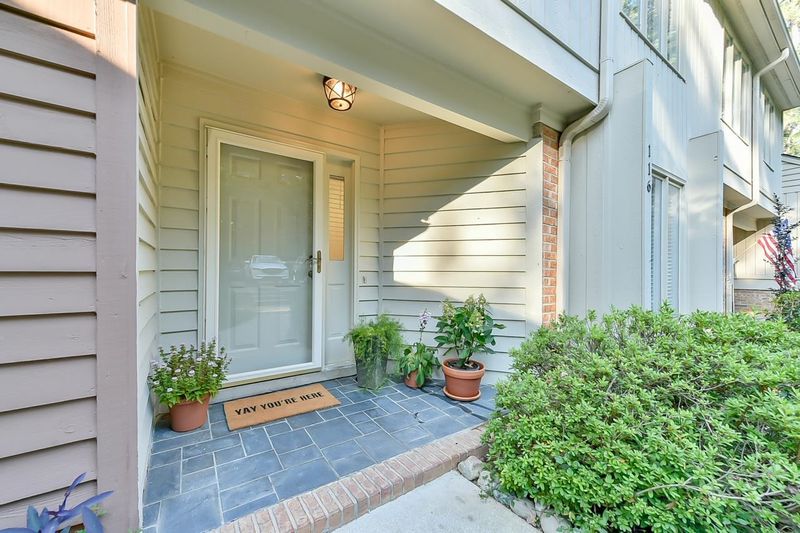 116 Gristmill Ln, Chapel Hill, NC 27514