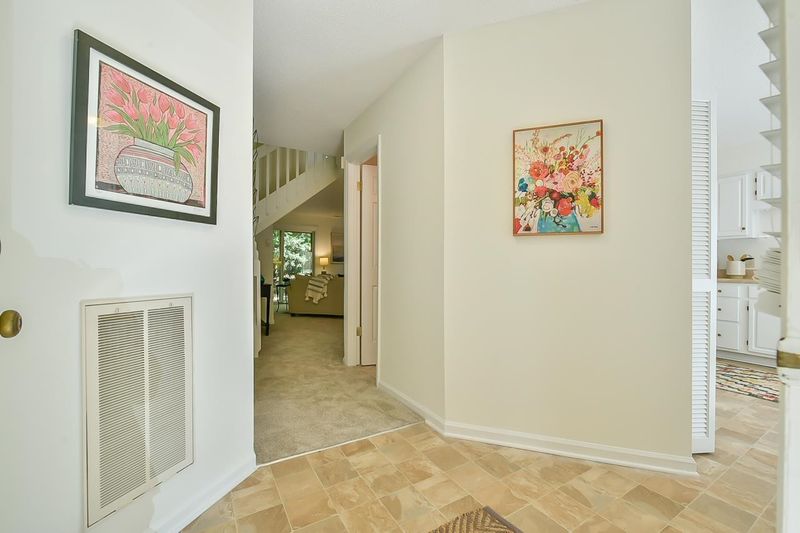 116 Gristmill Ln, Chapel Hill, NC 27514