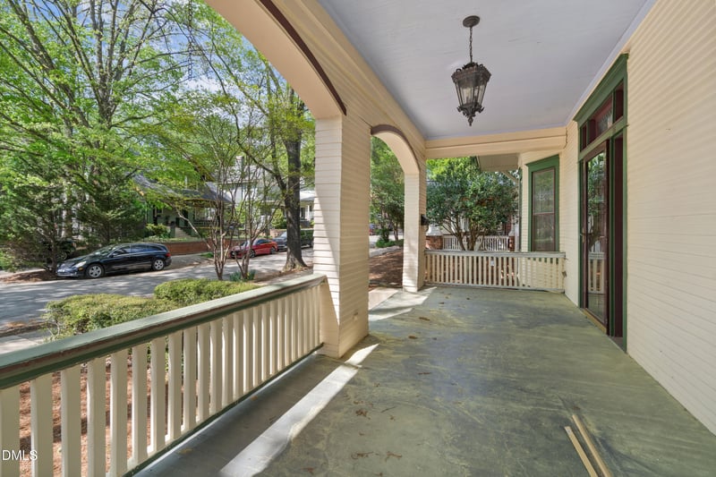 116 Hawthorne Rd, Raleigh, NC 27605