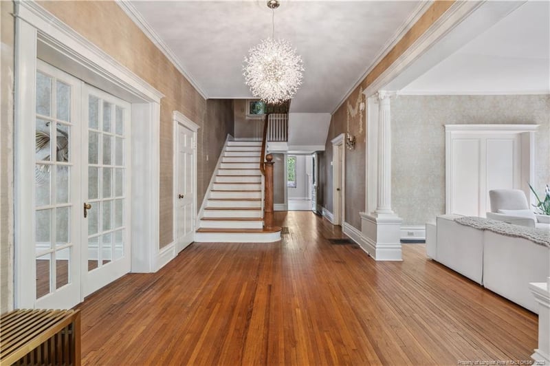 116 Hawthorne Rd, Raleigh, NC 27605