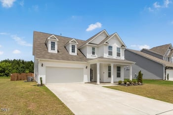 116 Hayfield Dr, Lillington, NC 27546