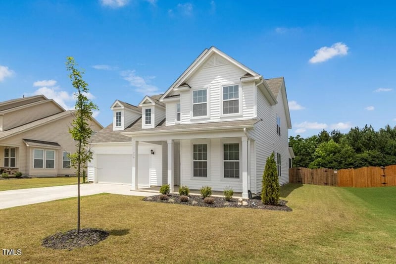 116 Hayfield Dr, Lillington, NC 27546