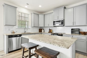 116 Hayfield Dr, Lillington, NC 27546