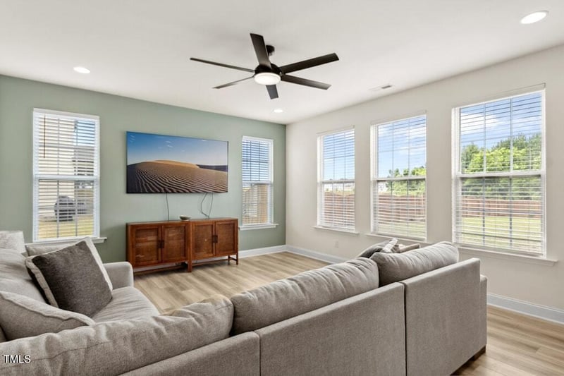 116 Hayfield Dr, Lillington, NC 27546