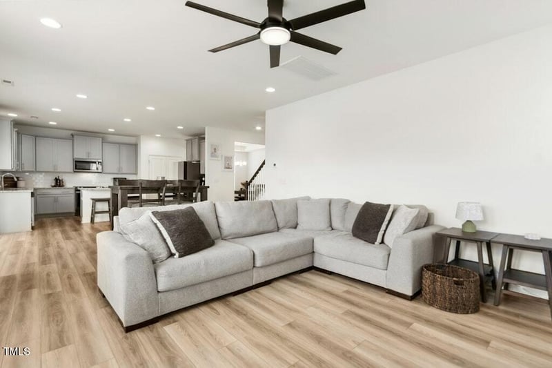 116 Hayfield Dr, Lillington, NC 27546