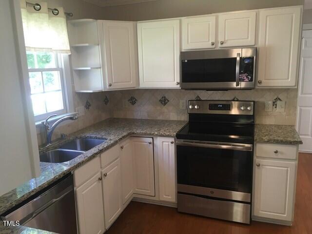 116 Hickory Glen Ln, Holly Springs, NC 27540