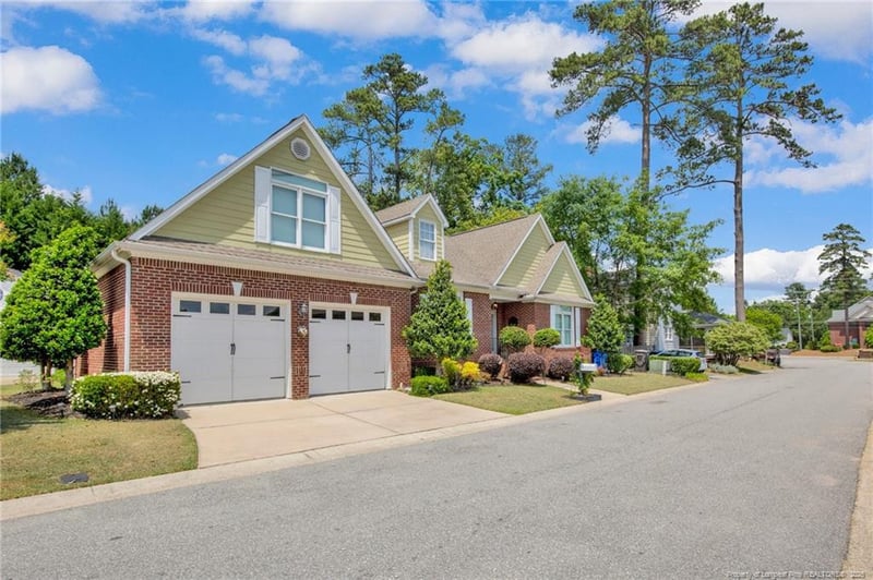 116 Highgrove Ct, Fayetteville, NC 28303