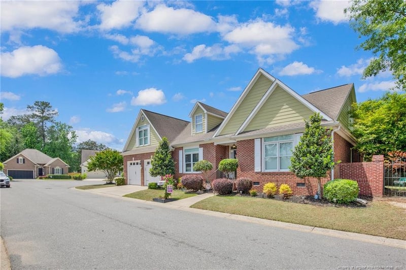 116 Highgrove Ct, Fayetteville, NC 28303