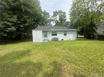 116 Hunter Cir, Fayetteville, NC 28304