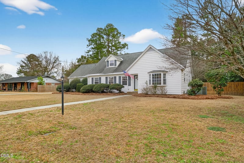 116 Jones Dr, Dunn, NC 28334