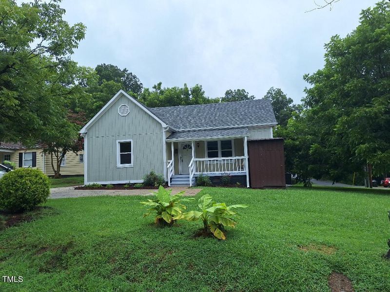 116 E Kime St, Burlington, NC 27215