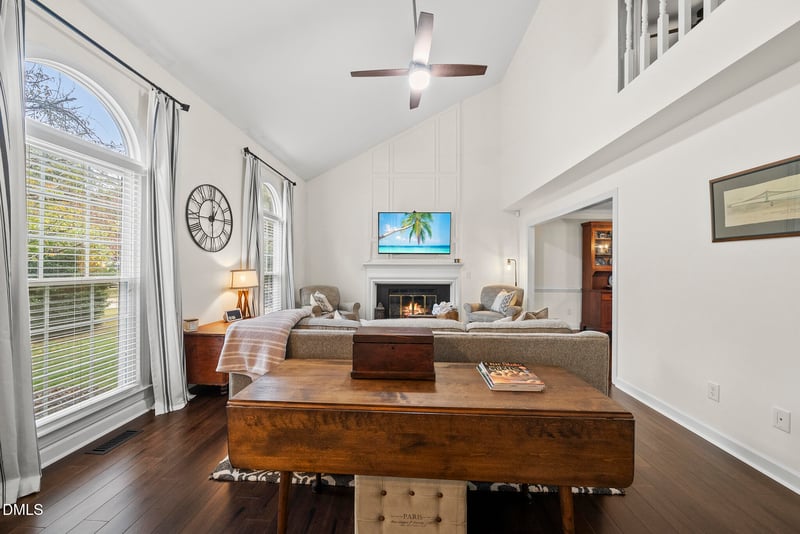 116 Laurenbrook Ct, Cary, NC 27518