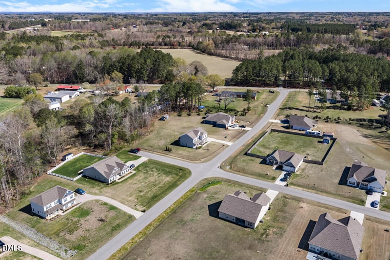 116 Lexington Dr, Sanford, NC 27332
