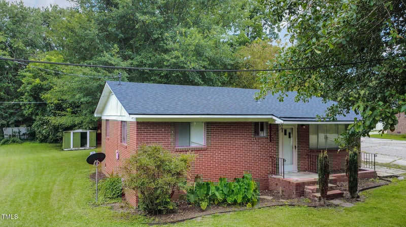 116 Lillington St, Angier, NC 27501