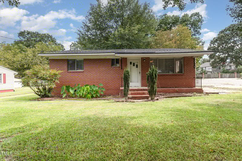 116 Lillington St, Angier, NC 27501