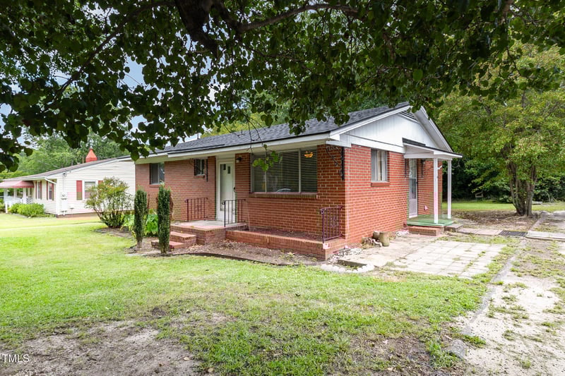116 Lillington St, Angier, NC 27501