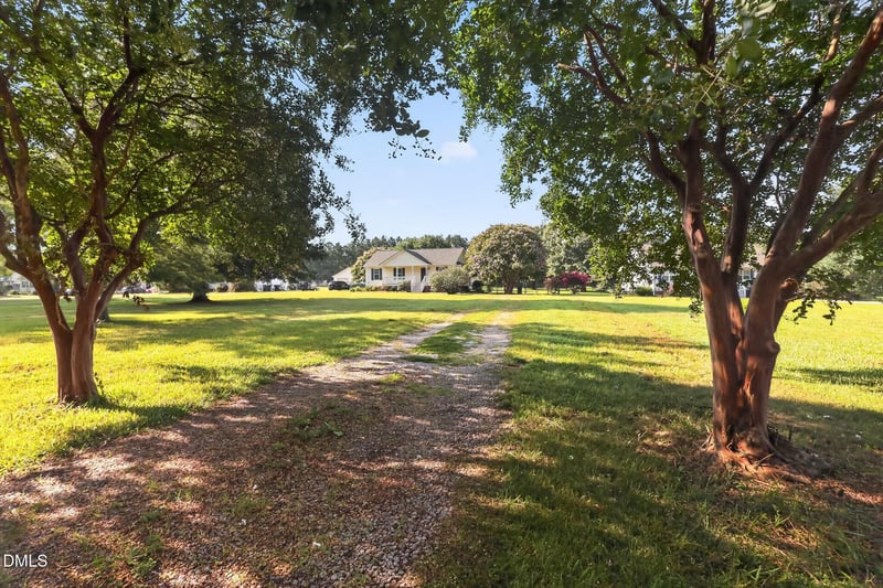 116 Little River Dr, Zebulon, NC 27597