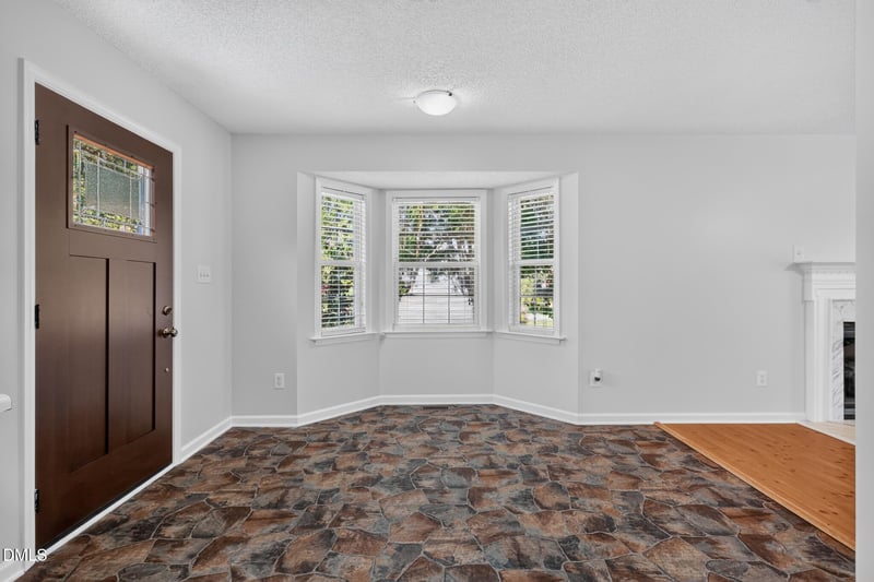116 Little River Dr, Zebulon, NC 27597