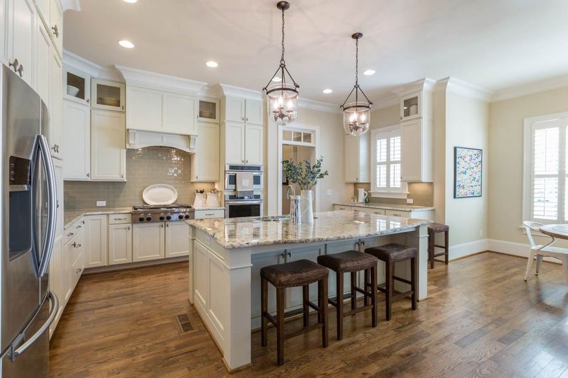 116 Marsh Barton Dr, Holly Springs, NC 27540