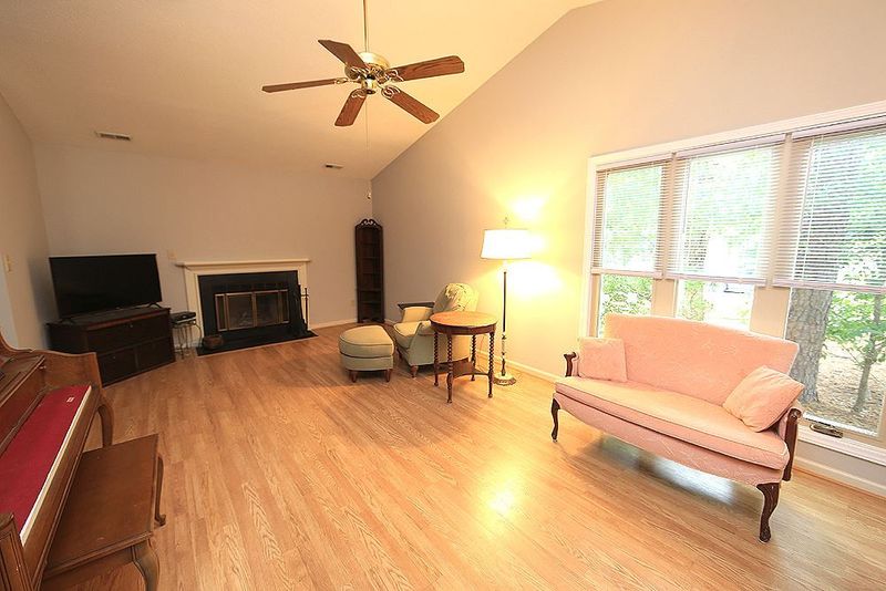 116 Mossbark Ln, Chapel Hill, NC 27514