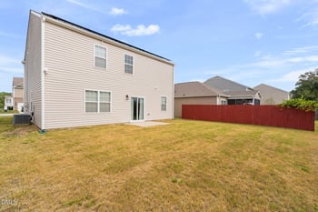 116 Norris Creek Dr, Clayton, NC 27527