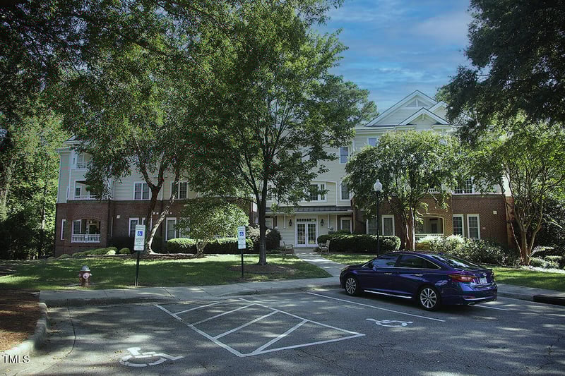 116 Northbrook Dr #105, Raleigh, NC 27609