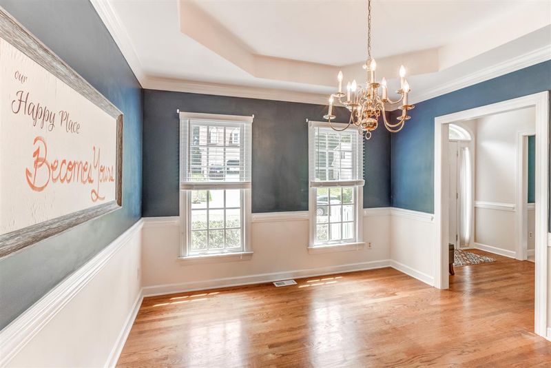 116 Parkcrest Dr, Cary, NC 27519
