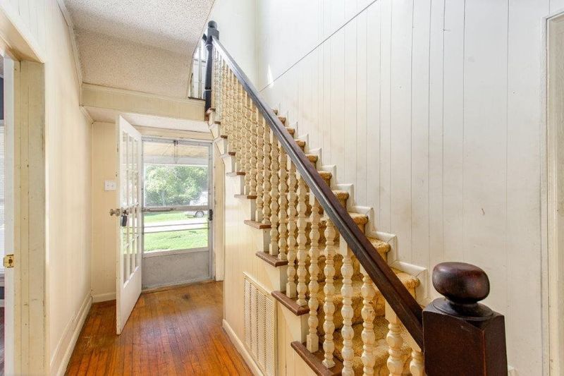 116 W Persimmon St, Youngsville, NC 27596