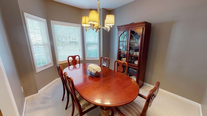 116 Pointe Crest Ct #116, Cary, NC 27513