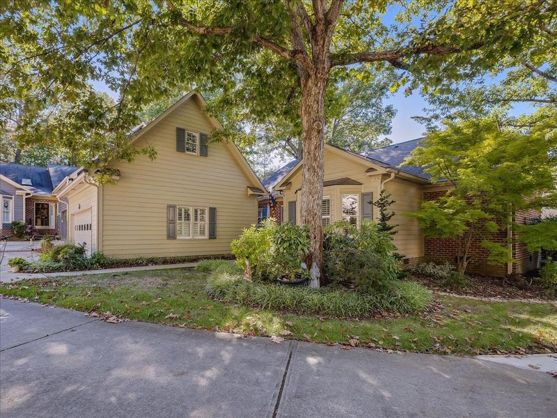 116 Prestwick Pl, Cary, NC 27511