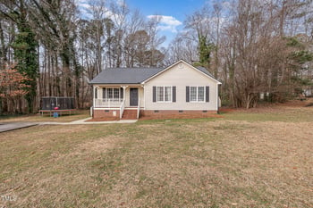 116 Primrose Ln, Clayton, NC 27520