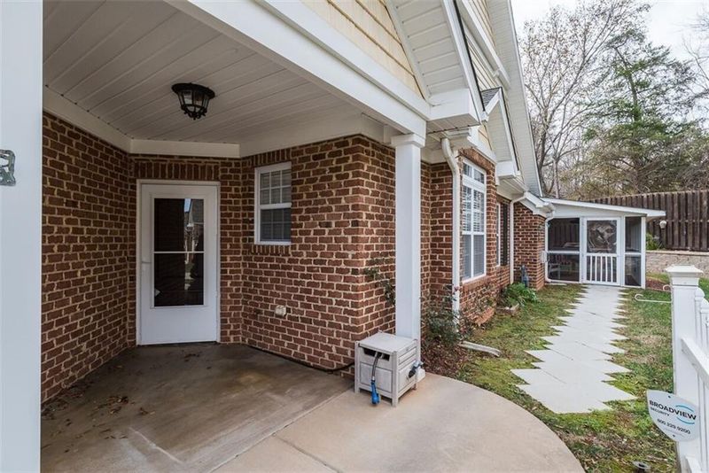 116 Starling St, Mebane, NC 27302