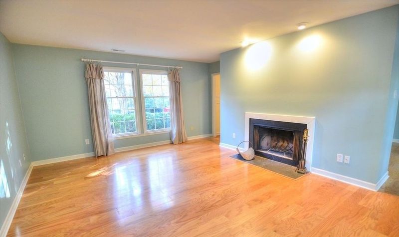 116 Summerlin Dr, Chapel Hill, NC 27514
