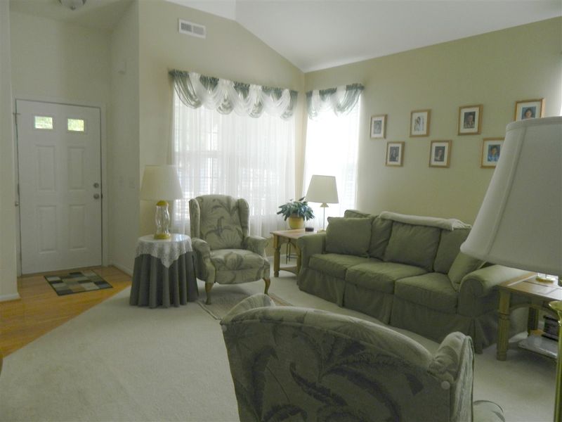 116 Summit Oaks Ln, Holly Springs, NC 27540