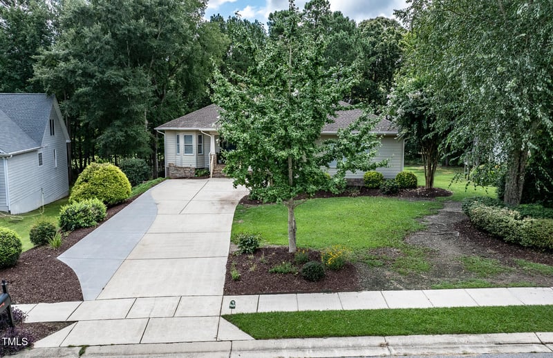 116 Townsend Dr, Clayton, NC 27527