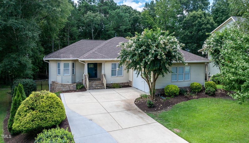 116 Townsend Dr, Clayton, NC 27527