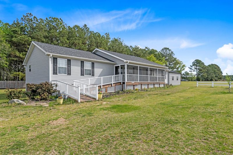 116 Upchurch Rd, Zebulon, NC 27597