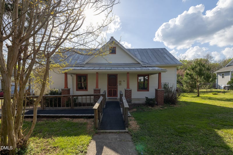 116 West Hill Ave, Hillsborough, NC 27278